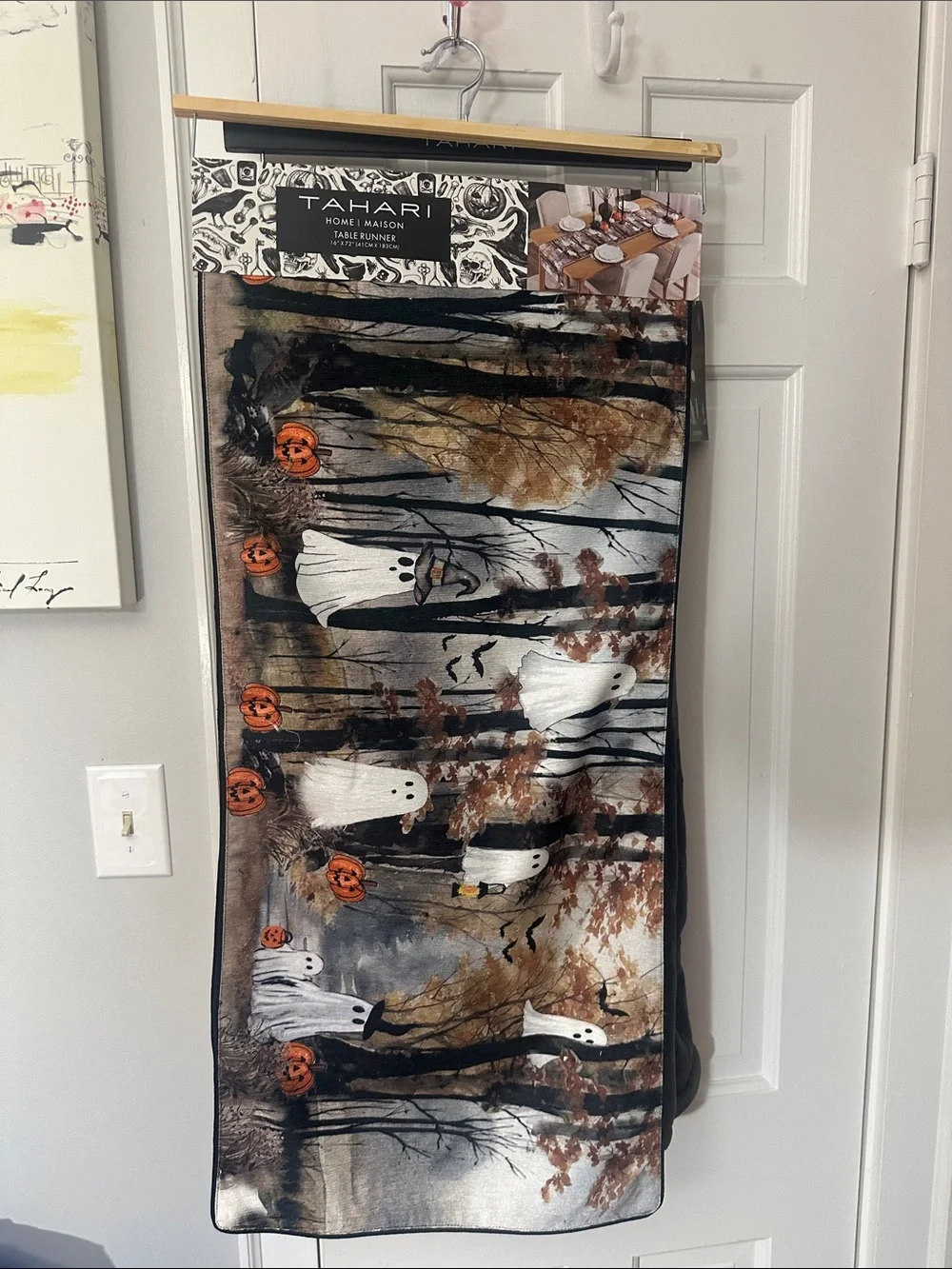 Tahari Halloween 👻 table runner